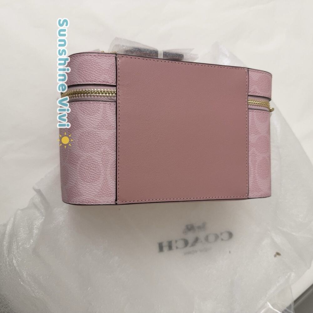 NWT Coach Cosmetic Case In Signature Canvas Powder Pink CEA56 - Picture 4 of 8